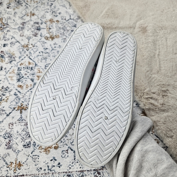 Isaac Mizrahi Shoes Women US 9.5 Gray Pink Cat Print Slip-on Memory Foam - Picture 12 of 12